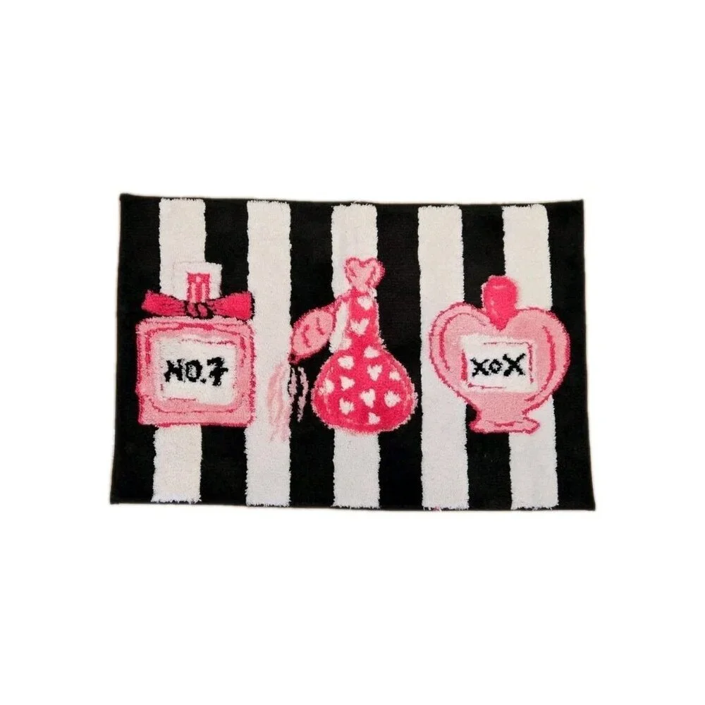 New Betsey Johnson Pink Black Perfume Soft Bathroom Bath Mat Rug Rubber Back